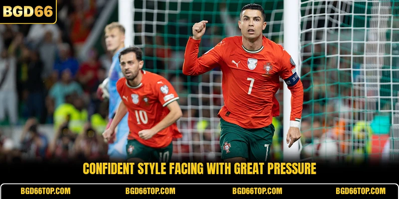 Confident style facing with great pressure